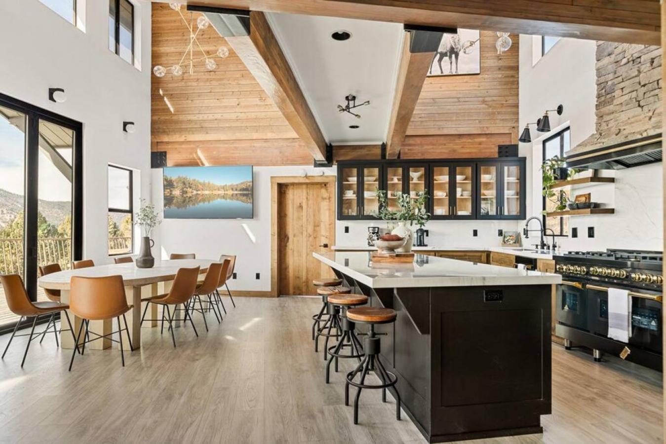 Steel Pine Lodge A Rustic Mountain Retreat Views Baldwin Lake Екстер'єр фото